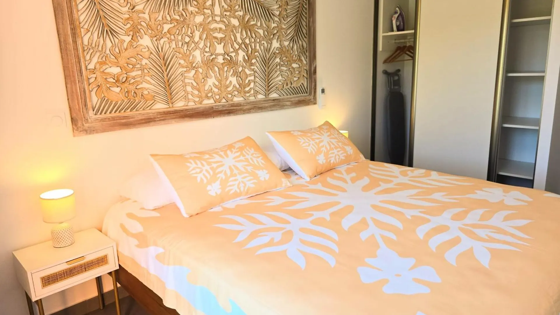 Ateatea Apartment On The Heights Of The Papeete - 2 Bdr - Ac - Wifi -Pool