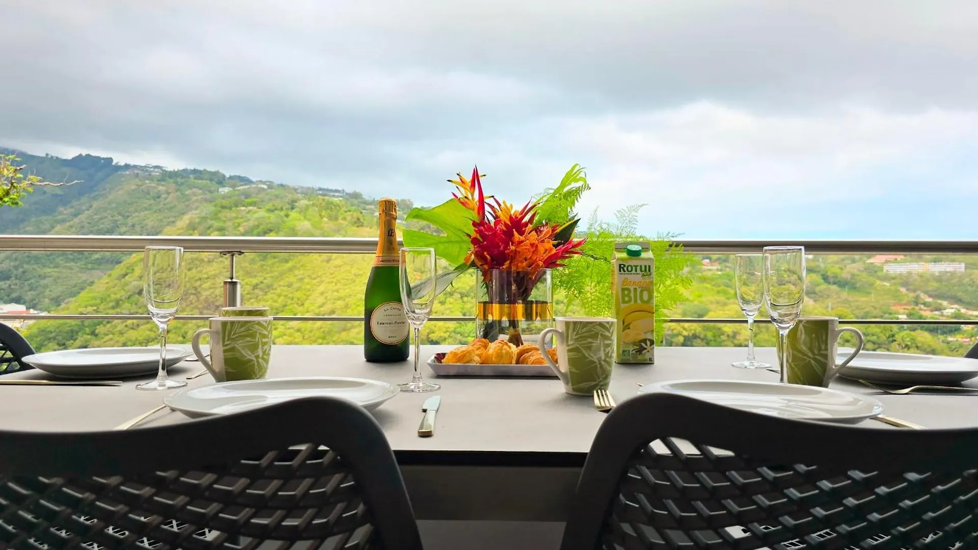 Ateatea Apartment On The Heights Of The Papeete - 2 Bdr - Ac - Wifi -Pool Papeete (Tahiti)